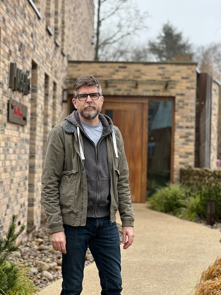 Wirral dad warns other men to watch for breast cancer thumbnail image